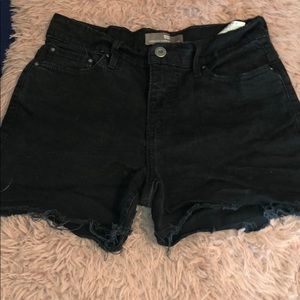 Levi’s shorts